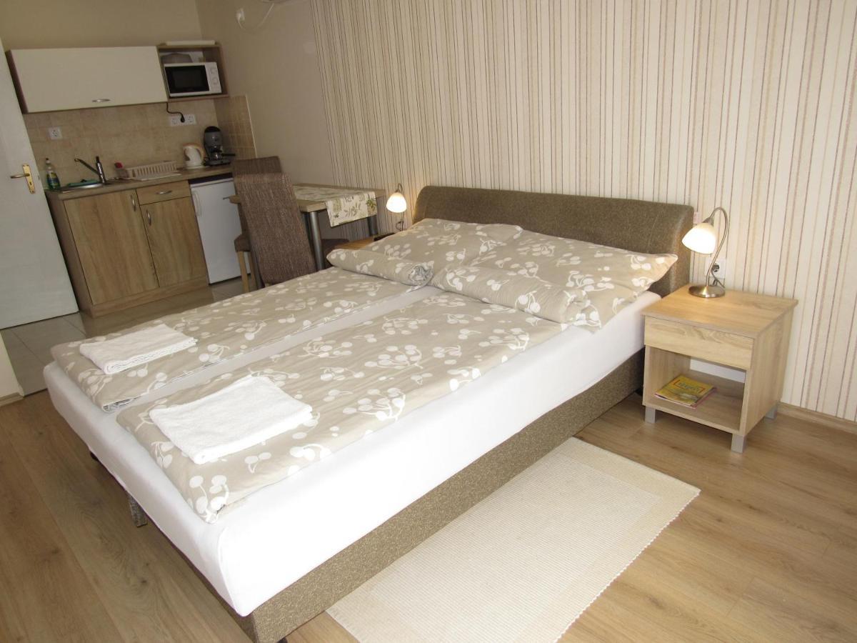 Csilla apartman Hajdúszoboszló Kültér fotó